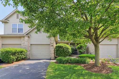 9143 Mansfield Dr, Tinley Park, IL, 60487-9572 | Card Image