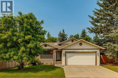 159 Woodbend, Okotoks, AB, T1S1M7 | Card Image