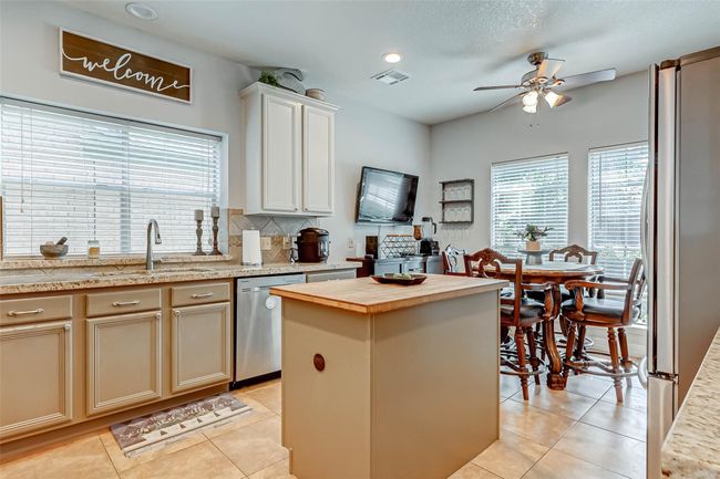 Kitchen. | Image 15