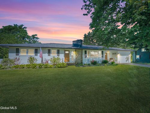 16 Donna Ave, South Glens Falls, NY, 12803-5601 | Card Image