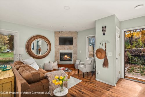 106 Swinging Bridge Ln, Basalt, CO, 81621-9237 | Card Image