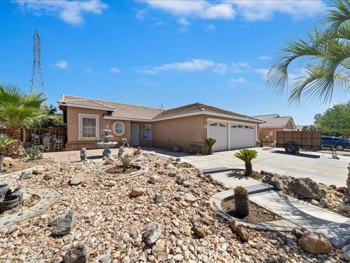 11136 Rosedale Dr, Adelanto, CA, 92301-4024 | Card Image