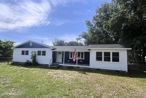 238 Peninsula Manor Rd, Hubert, NC, 28539-3765 | Card Image