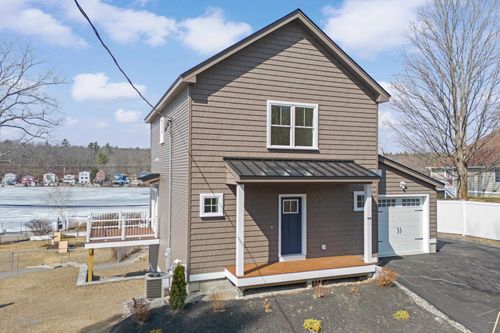 unit-2-rear-96 Shadow Lake Road, Salem, NH, 03079 | Card Image