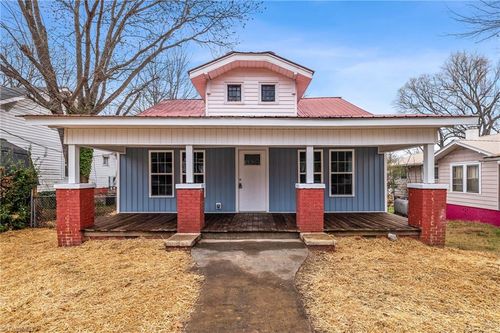 208 Warner St, Thomasville, NC, 27360-4706 | Card Image
