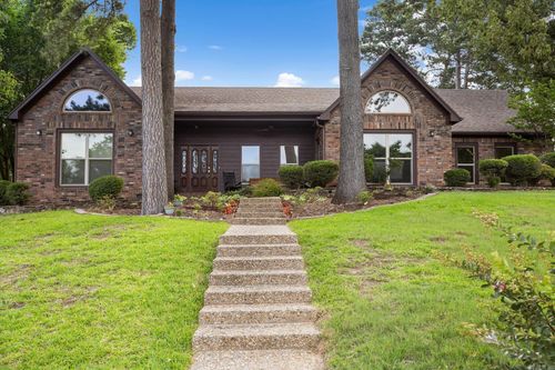 5 Breezewood Cv, Maumelle, AR, 72113-6482 | Card Image