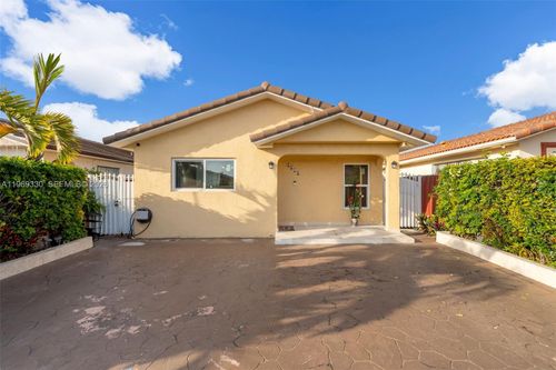 2775 W 71st Pl, Hialeah, FL, 33016-5416 | Card Image