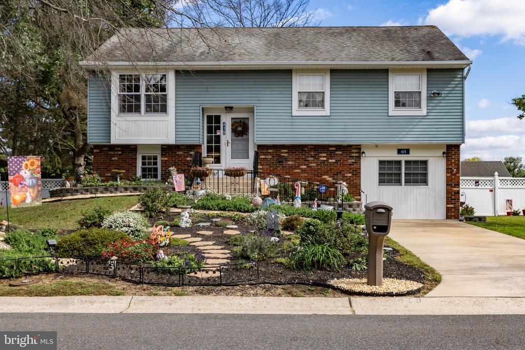 Apple Rd, Beverly, NJ 08010