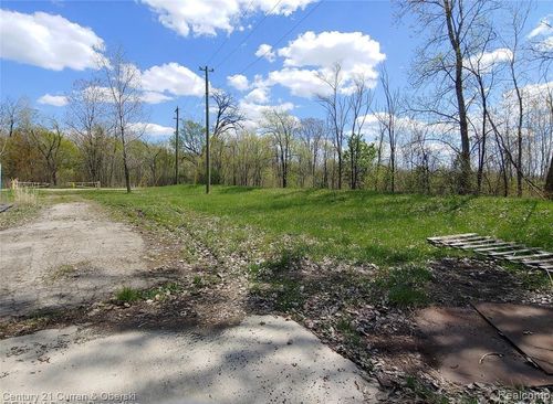 16620 Vining Rd, Romulus, MI, 48174-3763 | Card Image