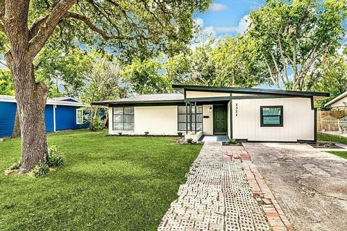 2322 San Paula Ave, Dallas, TX, 75228-3023 | Card Image