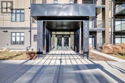 200 Seton Cir Se, Calgary, AB, T3M3X1 | Card Image