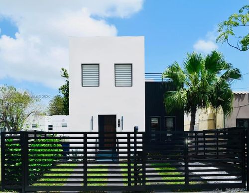 905-905 Sw 13th Ct, Miami, FL, 33135-5462 | Card Image