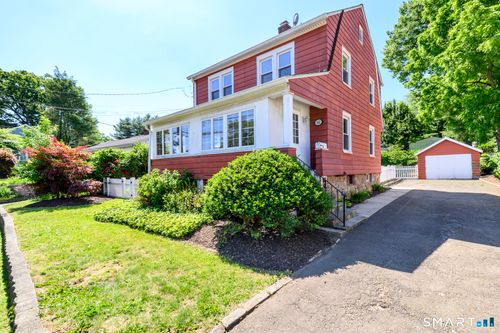 162 Toms Rd, Stamford, CT, 06906-1031 | Card Image