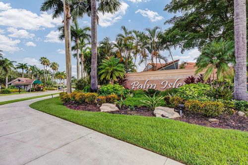 9938 Harbour Lake Cir, Boynton Beach, FL, 33437-3821 | Card Image