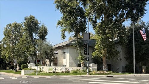 240-23515 Lyons Ave, Valencia, CA, 91355-3027 | Card Image