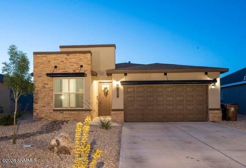 2814 Ysleta Ct, Las Cruces, NM, 88007-1993 | Card Image