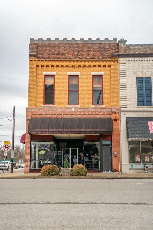 101 W Main St, Princeton, KY, 42445-1546 | Card Image