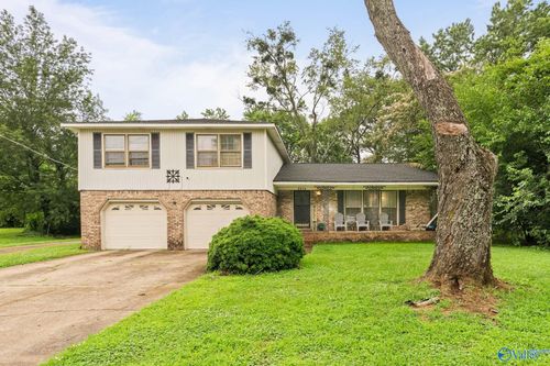 2912 Moss Road, Huntsville, AL, 35810 | Card Image