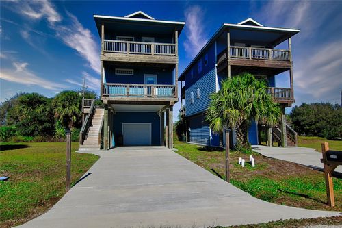 14146 Miramar Dr, Galveston, TX, 77554-7729 | Card Image
