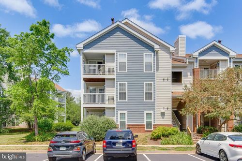 unit-201-20958 Timber Ridge Ter, ASHBURN, VA, 20147-7719 | Card Image