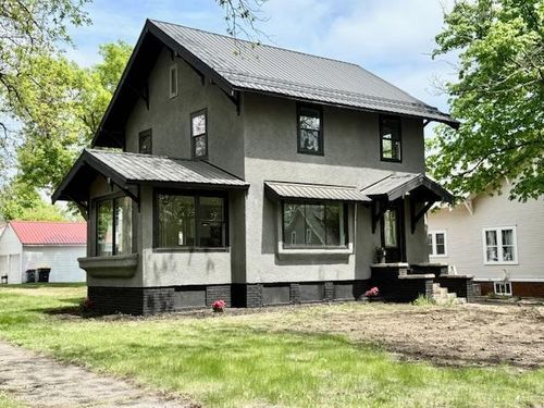 503 E 3rd St, Redwood Falls, MN, 56283-1711 | Card Image