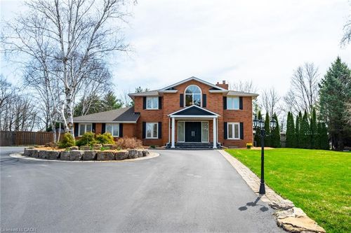 24 John Martin Cres, Millgrove, ON, L8B0Z9 | Card Image