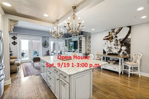 423-5055 Addison Cir, Addison, TX, 75001-6322 | Card Image