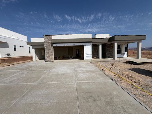 682 Alcantara Dr, St George, UT, 84770 | Card Image