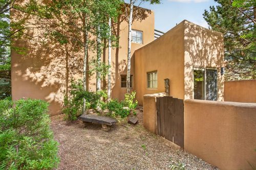 1-415 Kit Carson Rd, Taos, NM, 87571-6560 | Card Image