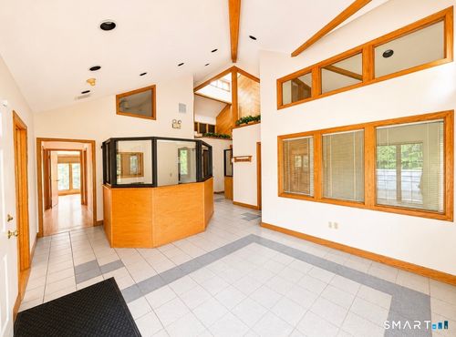 a-c-384 Merrow Rd, Tolland, CT, 06084-3957 | Card Image
