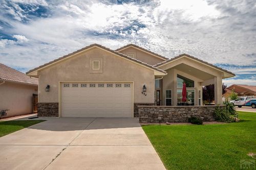 934 Aspencrest Dr, Pueblo, CO, 81005-1433 | Card Image