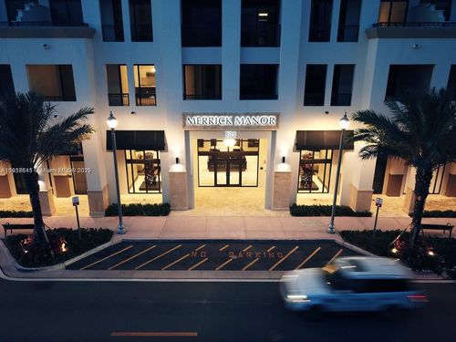 apt-635-301 Altara Ave, Coral Gables, FL, 33146-1472 | Card Image