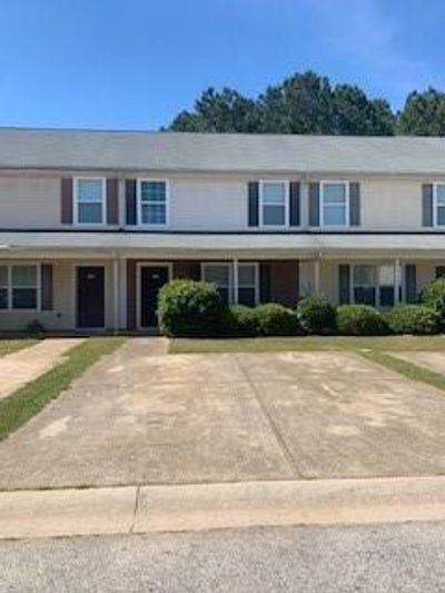 144 Blake Avenue, Townhouse with 3 bedrooms, 2 bathrooms and 1 parking in Jackson GA | Image 1