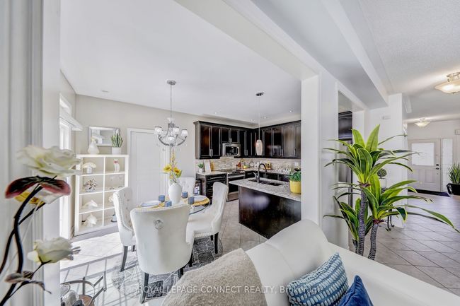 936 Langford St, House other with 5 bedrooms, 4 bathrooms and 4 parking in Oshawa ON | Image 15
