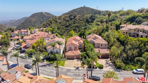 12626 Promontory Rd, LOS ANGELES, CA, 90049-1185 | Card Image