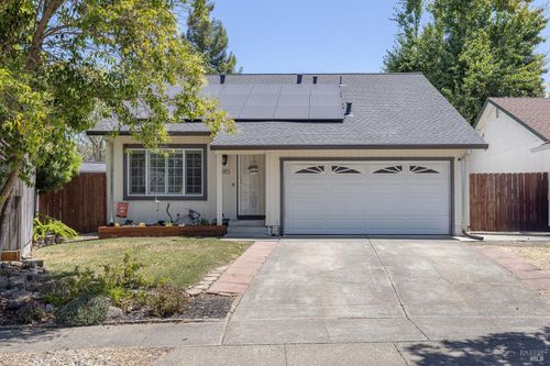 5027 Charmian Dr, Santa Rosa, CA, 95409-3557 | Card Image