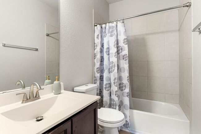 Shared full bath. | Image 20