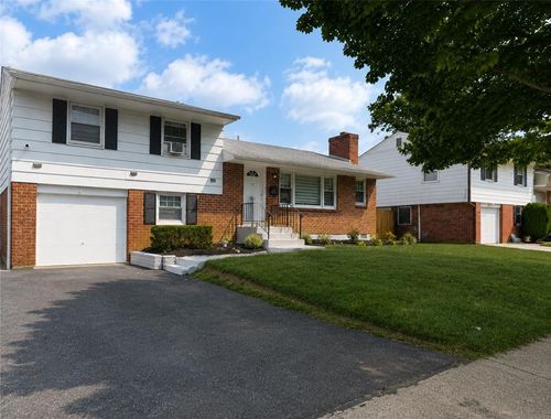 1972 Collingswood Dr, BETHLEHEM, PA, 18018-1511 | Card Image