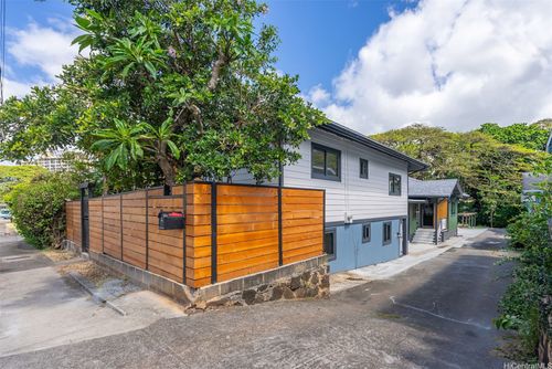 1934 Pauoa Rd, Honolulu, HI, 96813-1579 | Card Image