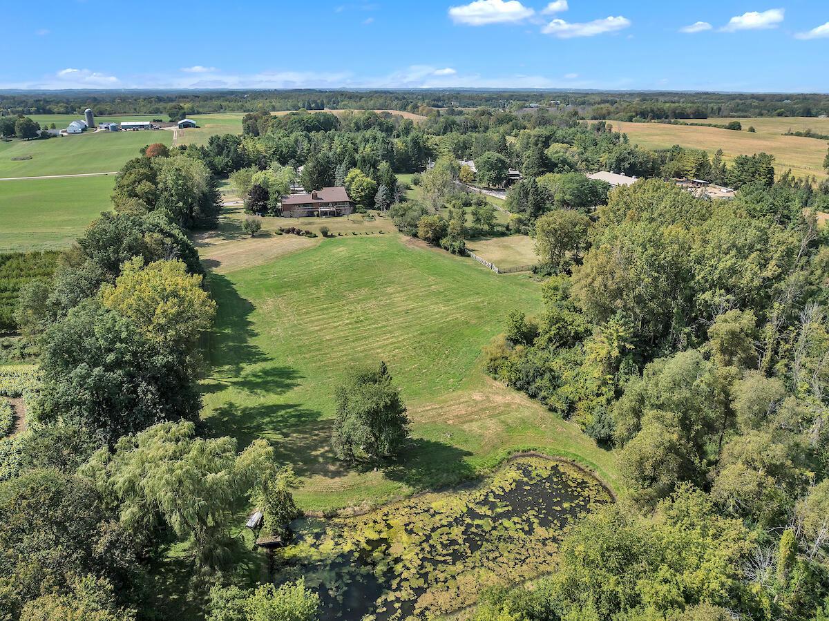 Bonniwell Rd, Mequon, WI 53097