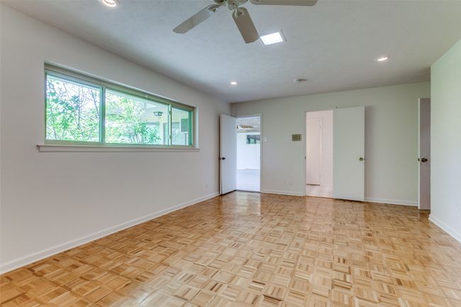 4818 Thunder Rd, House other with 4 bedrooms, 3 bathrooms and null parking in Dallas TX | Image 11