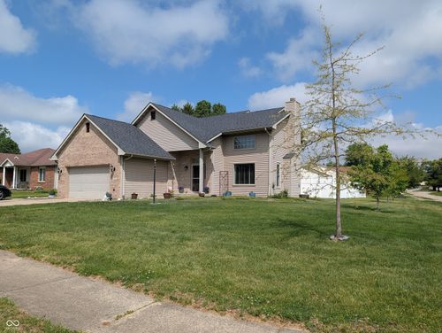 4726 Fox Ridge Ct, Columbus, IN, 47203-3291 | Card Image