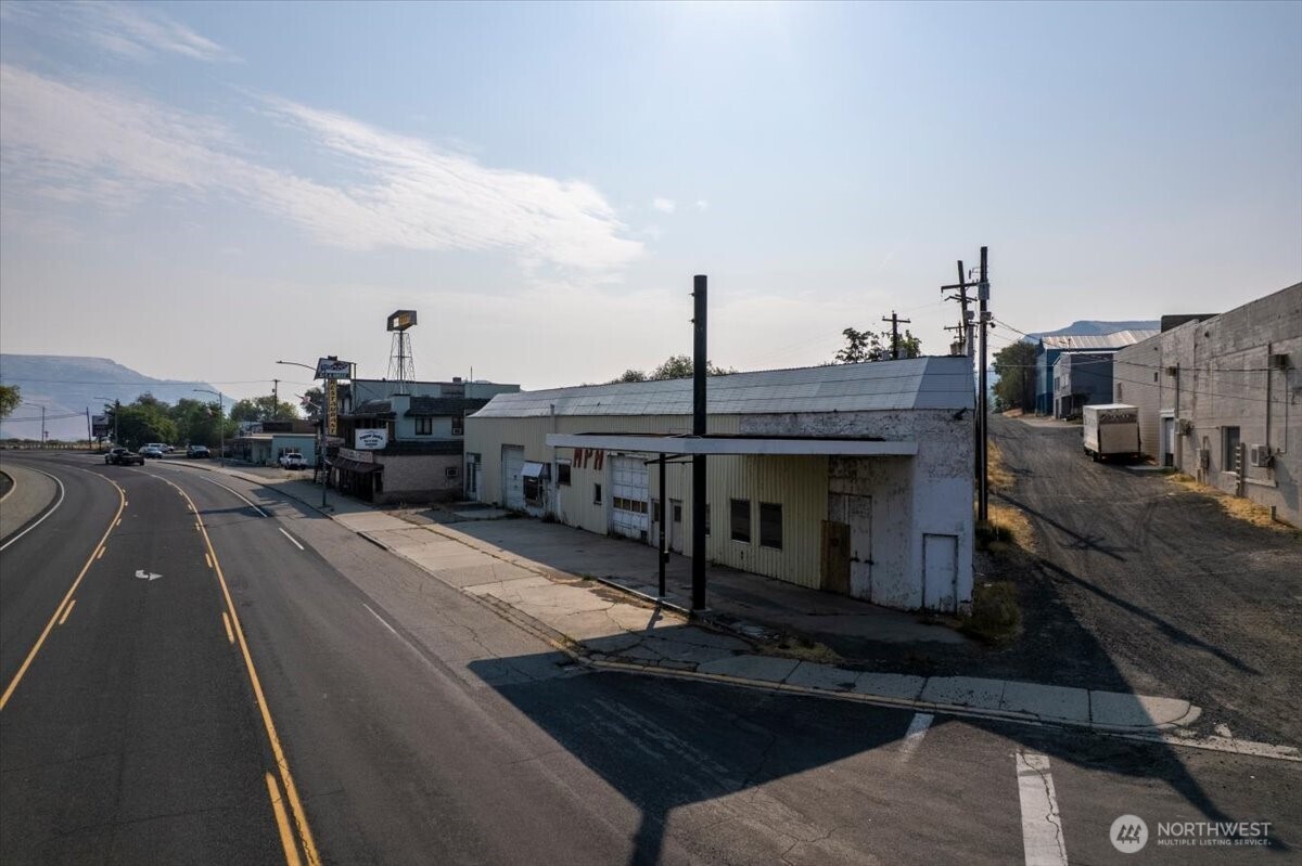 Commercial Sale in Grand Coulee 4