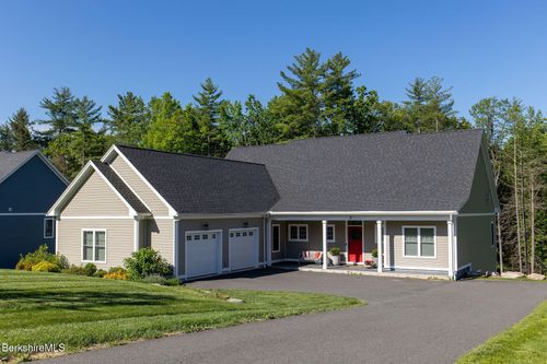 7 Thrushwood Ln, Great Barrington, MA, 01230-8912 | Card Image