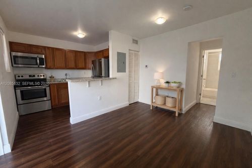 51-540 Nw 7th St, North Miami, FL, 33136-3200 | Card Image