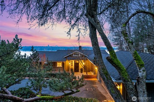 1810 73rd Ave Ne, Medina, WA, 98039-2327 | Card Image