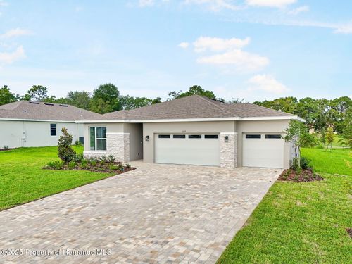 9229 Players Dr, WEEKI WACHEE, FL, 34613-5851 | Card Image