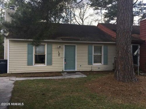 122 Corey Cir, Jacksonville, NC, 28546-7703 | Card Image