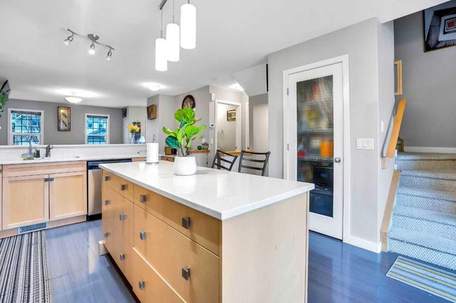 1240 Kings Heights Rd Se, House other with 4 bedrooms, 5 bathrooms and 4 parking in Airdrie AB | Image 35