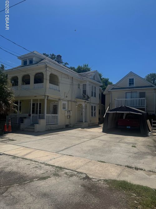 209 Taylor Ave, Daytona Beach, FL, 32114-2149 | Card Image